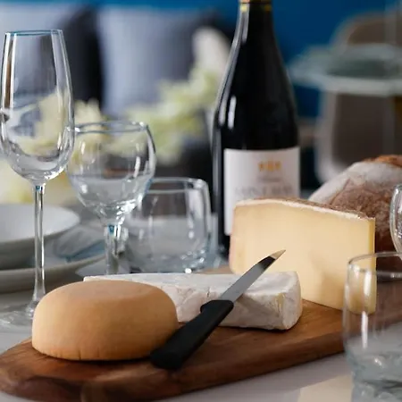 Bluestay 551 - Superb In * Parijs