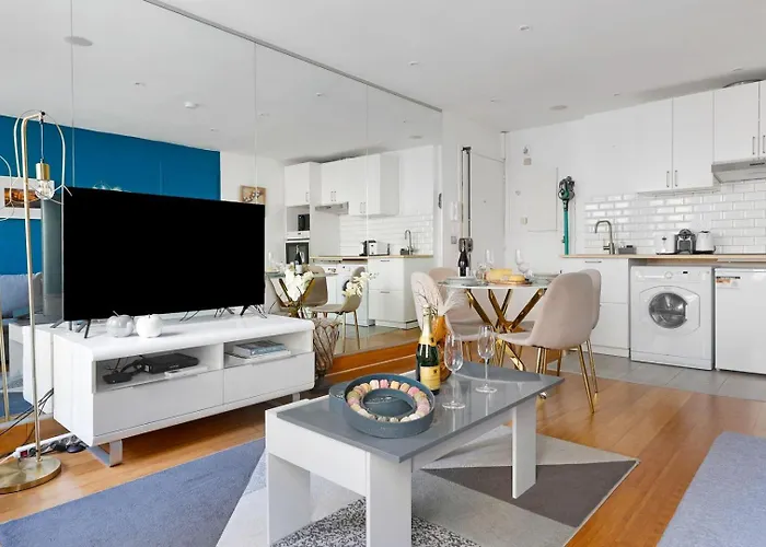 Bluestay 551 - Superb In * Париж